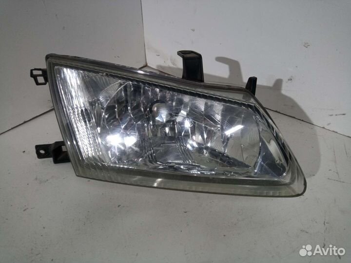 Фара правая Nissan Bluebird Sylphy FG10