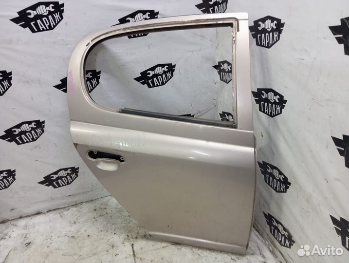 Дверь задняя правая Toyota Vitz 1 поколение
