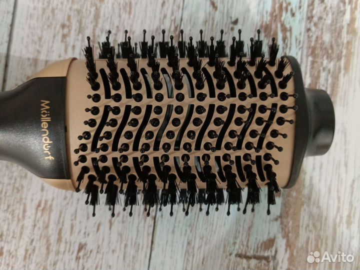 Фен щетка 3 в 1 новый