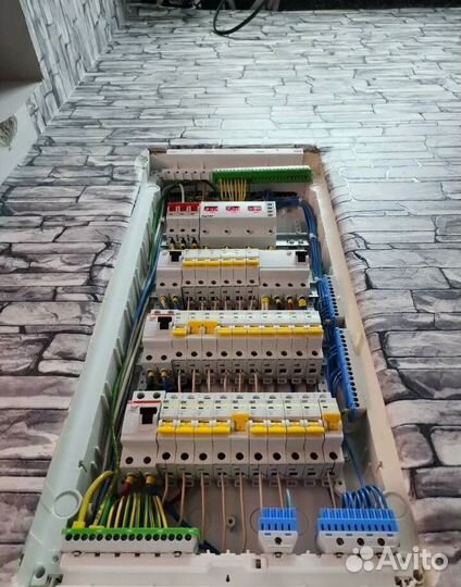 Электрик. Услуги электрика по монтажу и замене