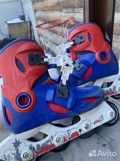 Роликовые коньки