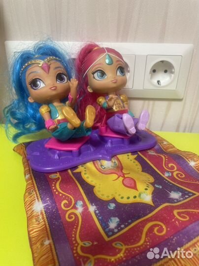 Куклы Шимер и Шайн на волшебном ковре