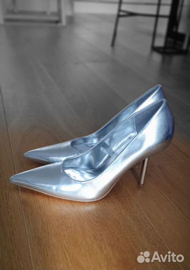 Туфли женские 39 размер Maag серебряные