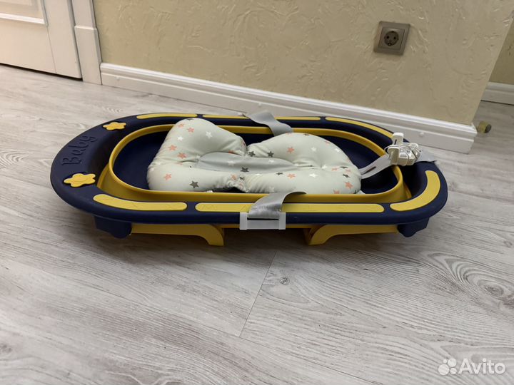 Ванночка для купания новорожденного