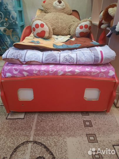 Детская кровать машинка