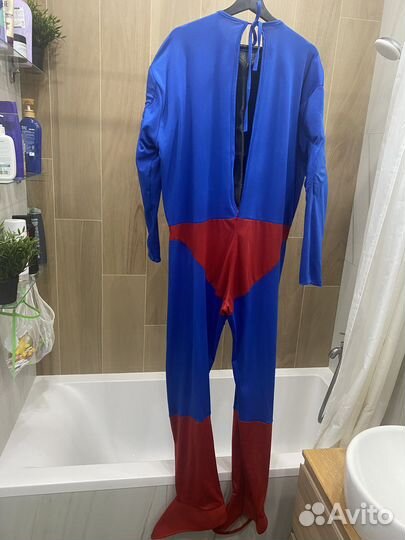 Костюм супермена