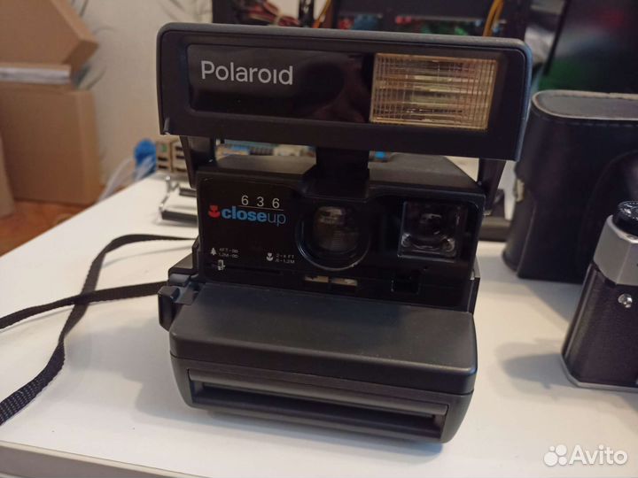 Старые фотоаппараты, видеокамера