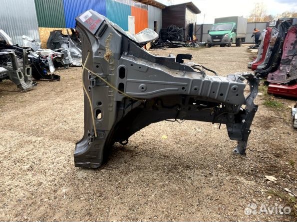 Nissan X-Trail T32 четверть передняя