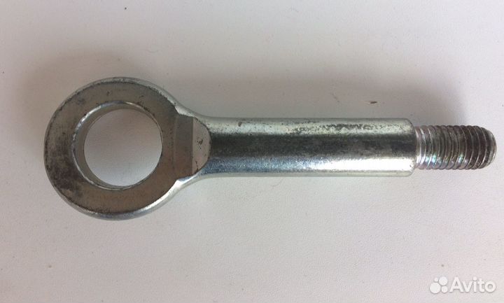 Крюк буксировочный от иномарки