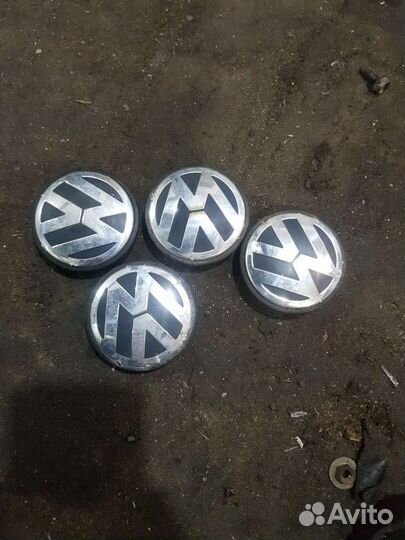 Колпачки на колеса Тигуан