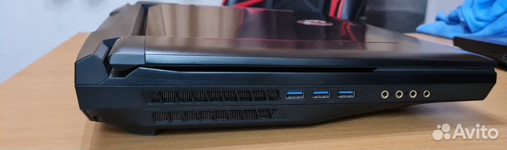 MSI GT75 VR 7RF titan PRO