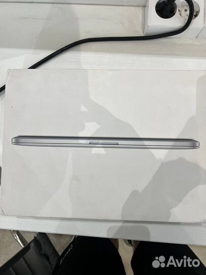 MacBook Pro 13 2015 I5/8/256