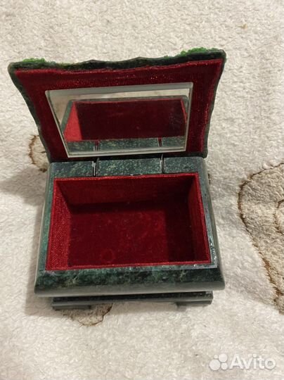 Шкатулка из натурального камня