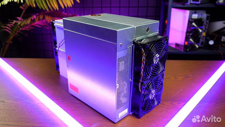 Antminer E9 PRO 3780 Наличие / Новый
