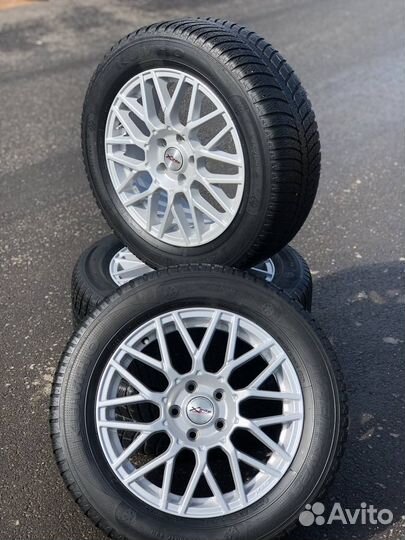 Колеса в сборе R17 5x114.3/Kumho