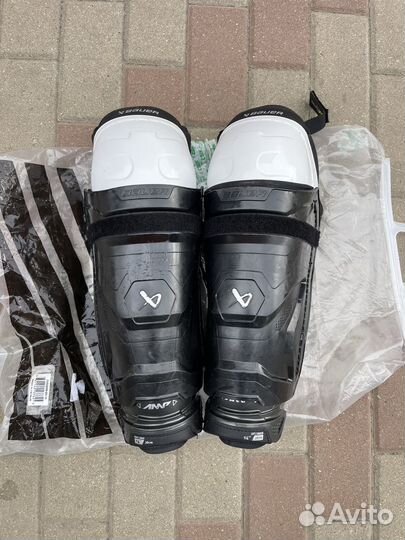 Щитки хоккейные Bauer int 14