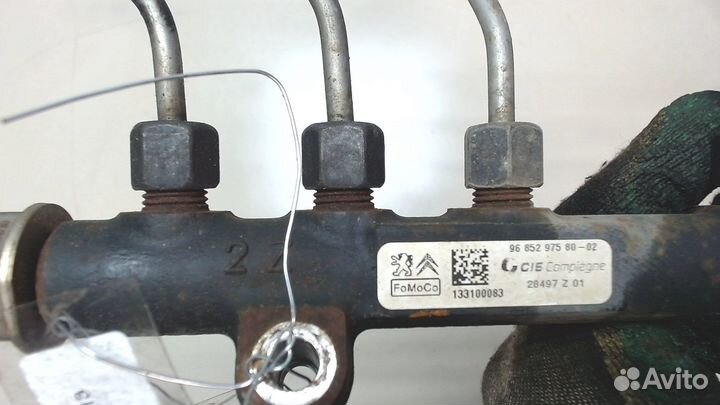 Рампа топливная Volvo V40, 2013