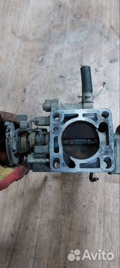 Дроссельная заслонка Toyota Chaser GX90 1G-FE 1995