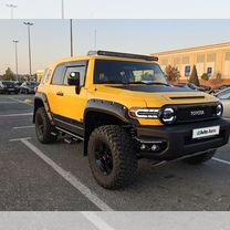 Toyota FJ Cruiser 4.0 AT, 2006, 175 000 км, с пробегом, цена 3 600 000 руб.