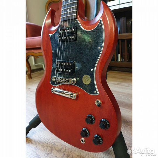 Gibson SG TributeVintage Cherry Satin