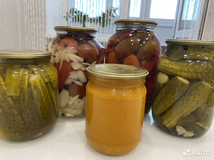 Домашние консервации огурцы, помидоры