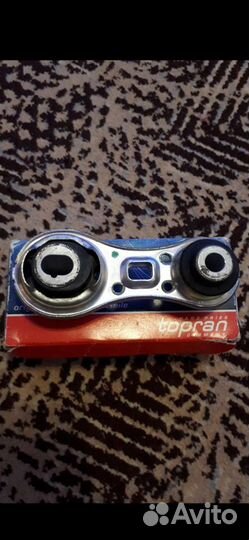 Подушка двигателя