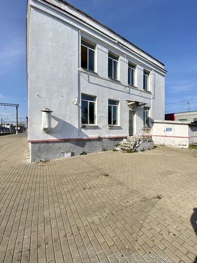 Здание, 493.7 м²