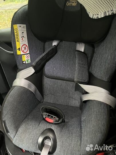 Britax romer dualfix m i size