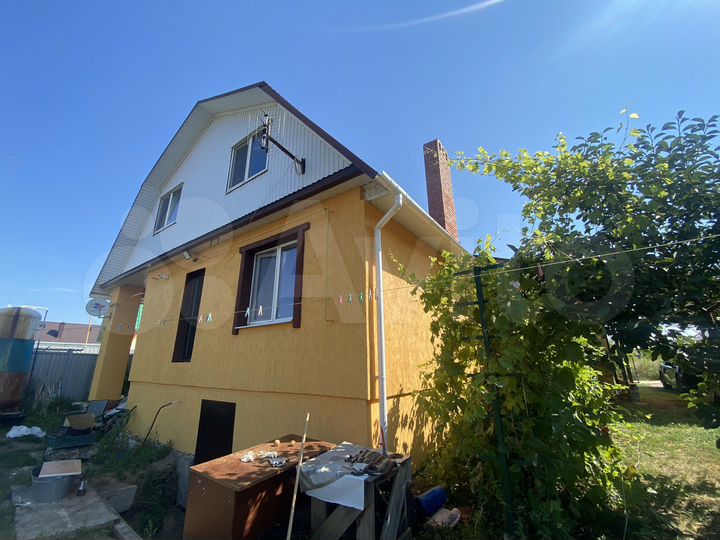 Дом 180 м² на участке 7 сот.