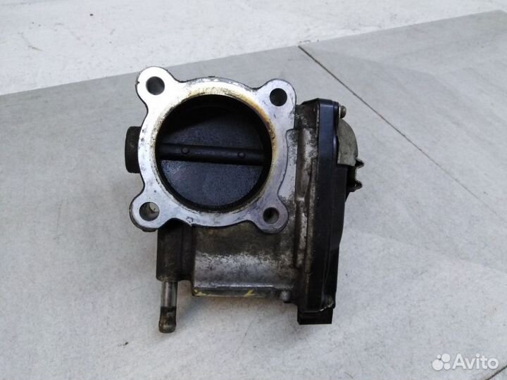 Дроссельная заслонка