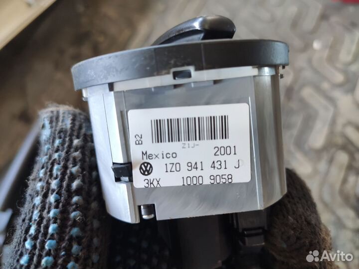 Блок управления светом Skoda Octavia A5