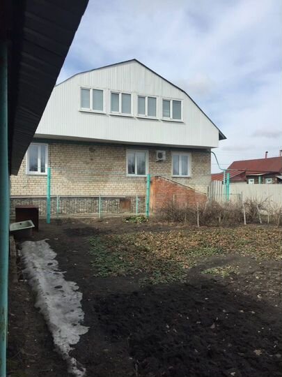 Дом 196 м² на участке 16 сот.