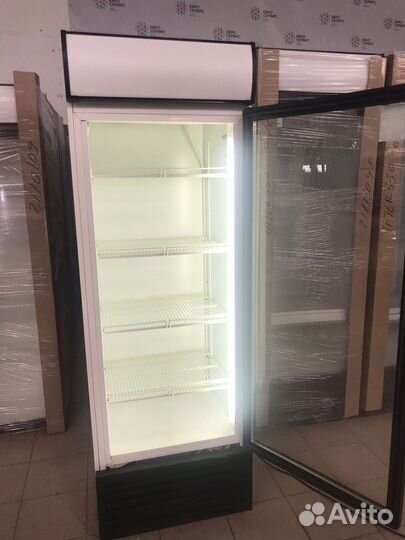 Холодильный шкаф