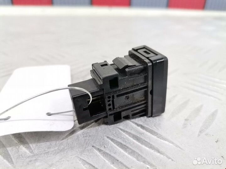 Кнопка корректора фар Toyota Prius 2 2007