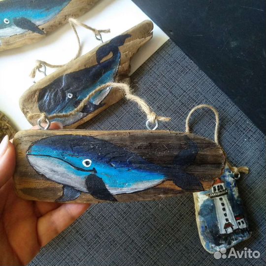 Панно. Маяки и киты