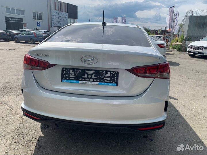 Бампер зад Hyundai Solaris 2 (2020) серебро