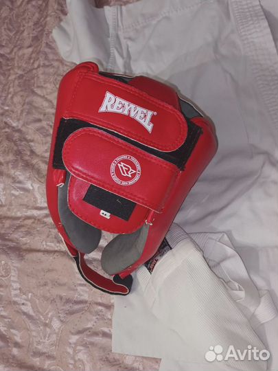 Кимоно для карате. Форма. Защита. Шлем