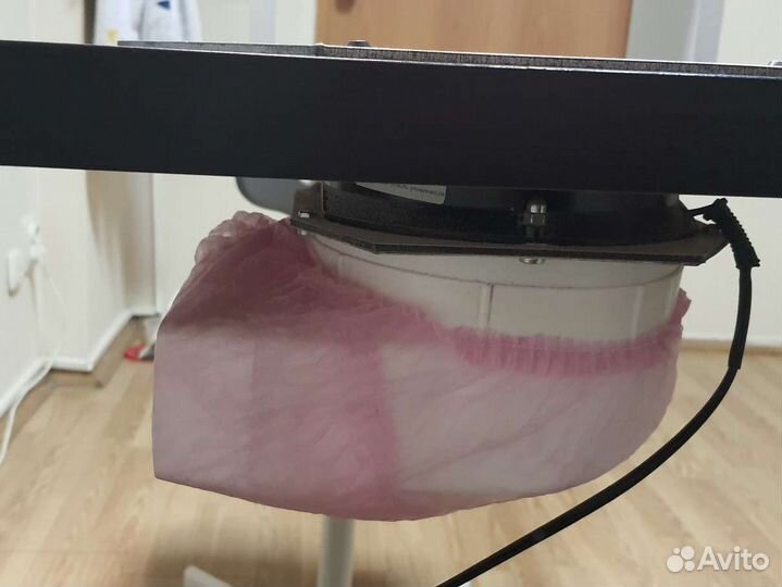 Маникюрный стол