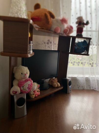 Компьютерный стол угловой