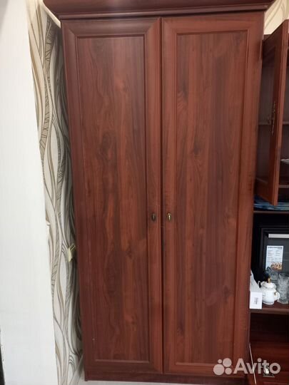 Стенка в гостиную