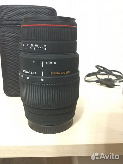 Фотоаппарат Canon EOS 400d и объектив Sigma 70-300