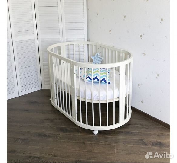 Детская кроватка трансформер с маятником