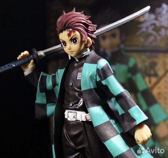 Аниме фигурка Танджиро Камадо из Demon Slayer