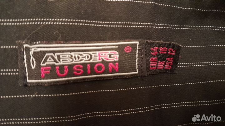 Брюки капри