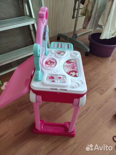 Детский туалетный столик-трансформер