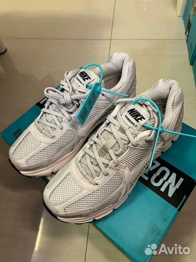 Nike Zoom vomero 5 серые Оригинал