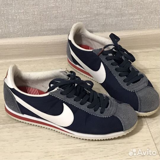 Nike cortez 9.5us оригинал