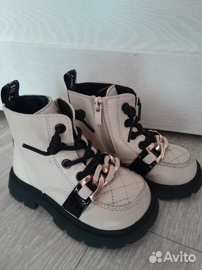 Сапожки для девочки