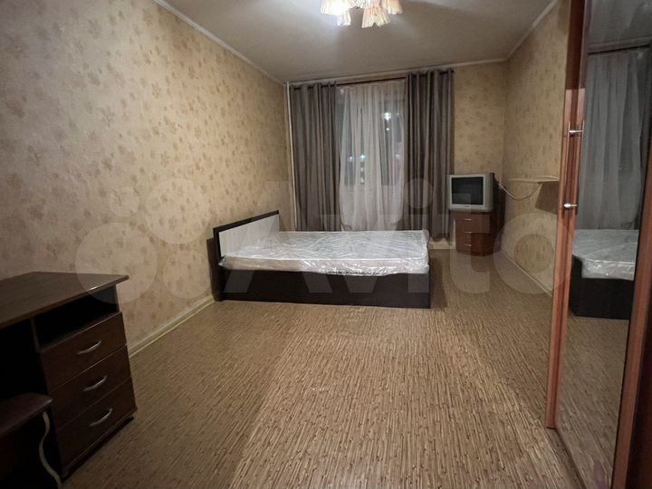 Комната 18 м² в 3-к., 15/17 эт.