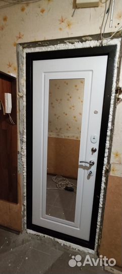 Дверь входная металлическая новая